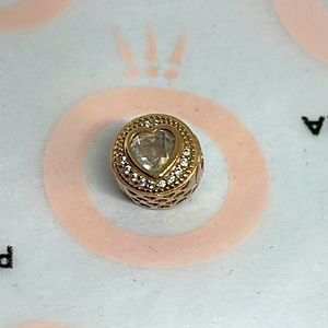 Essence Love charm 796307CZ 14k Gold checking with Pandora for the stamped